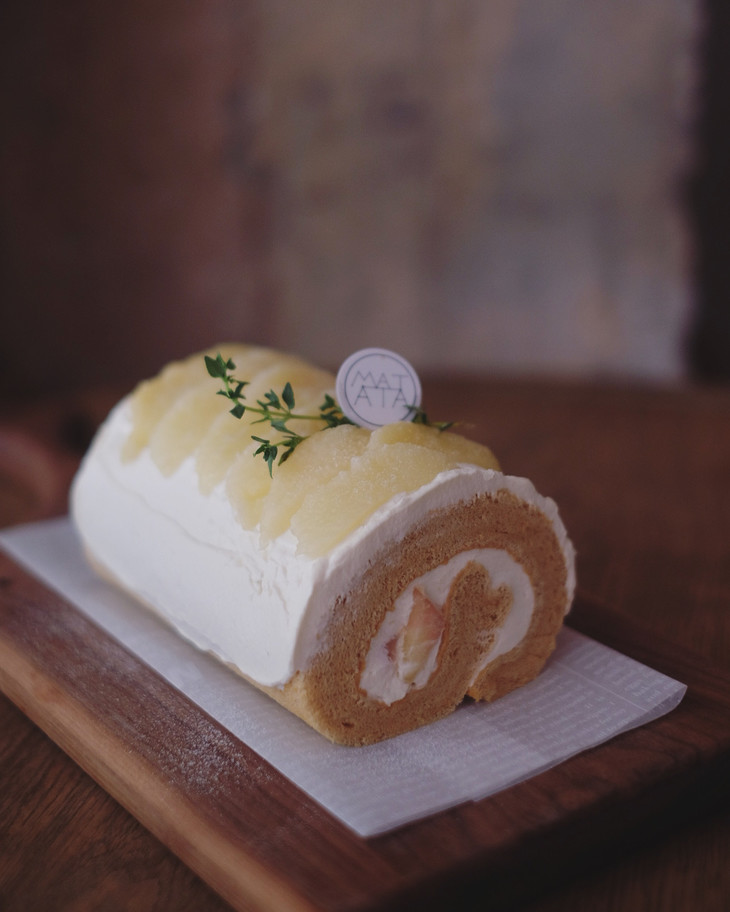 白桃乌龙整卷(需要提前一天预订,如须切则需要加收费用)