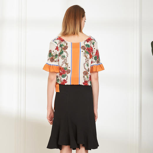 QF20B斯尔丽夏季新品 桑蚕丝印花方巾喇叭袖时尚清新真丝上衣 商品图1