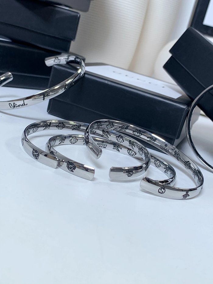 佺网真毒家官网在售gucci爱无畏情侣限量款系列手镯不一样的礼物给不