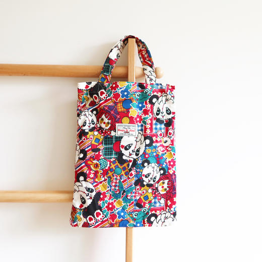 HUGOJIRO轻便手拎包插画熊猫布偶 商品图0