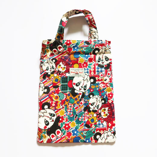 HUGOJIRO轻便手拎包插画熊猫布偶 商品图3