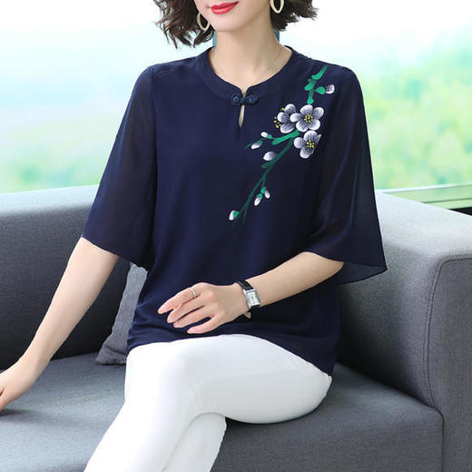 新款洋气雪纺衫气质宽松小衫 商品图1