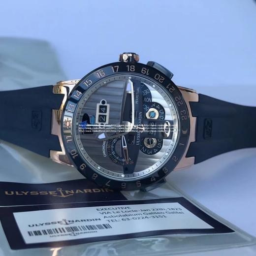 TWA出品—无限创意 品鉴雅典 航海世家 El Toro/Black Toro万年历腕表 复刻天文台认证机芯:UN-32自动上链机芯 专利双窗口大日历 表壳材质:316L钢/陶瓷圈口/陶瓷按钮/陶瓷表 商品图3