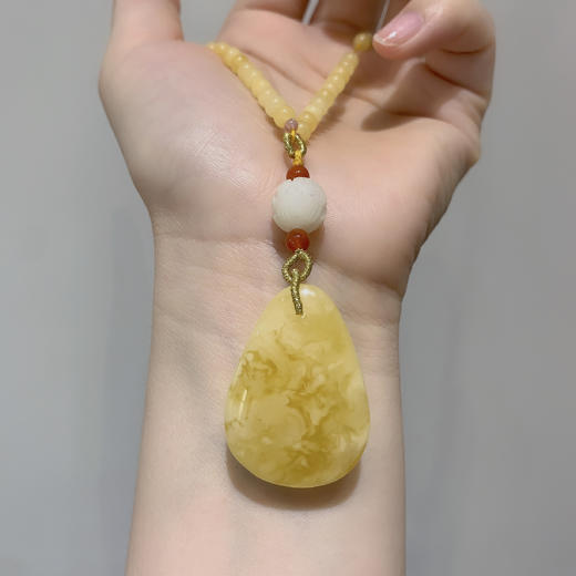 蜜蜡水滴项链 商品图3