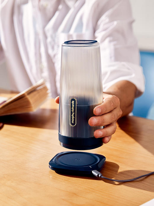 摩飞无线充电便携式果汁机mr9800