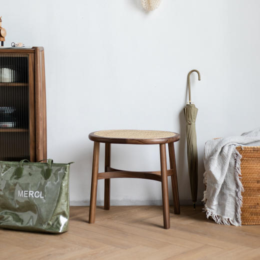 懂窝 | 利勒桑 Lillesand 妆凳 商品图1