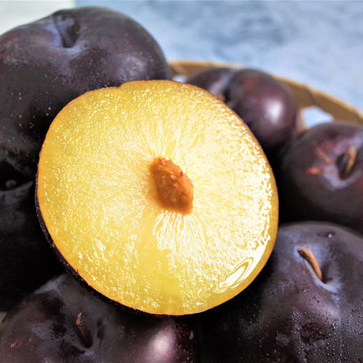 助农特惠黑布林肉厚核小水嫩多汁酸甜可口营养丰富膳食纤维健康营养