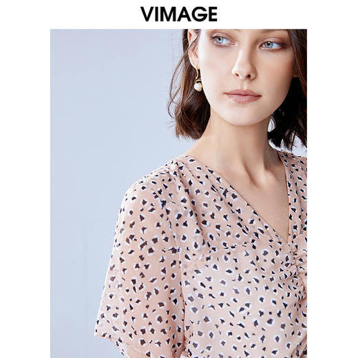 VIMAGE纬漫纪女装夏季新款显瘦收腰时尚印花连衣裙V1307964 商品图2