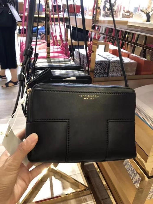 国内现货 Tory Burch/tb 女包 新款TB牛皮单肩包斜挎小包相机包，玫红色最后一个 商品图4