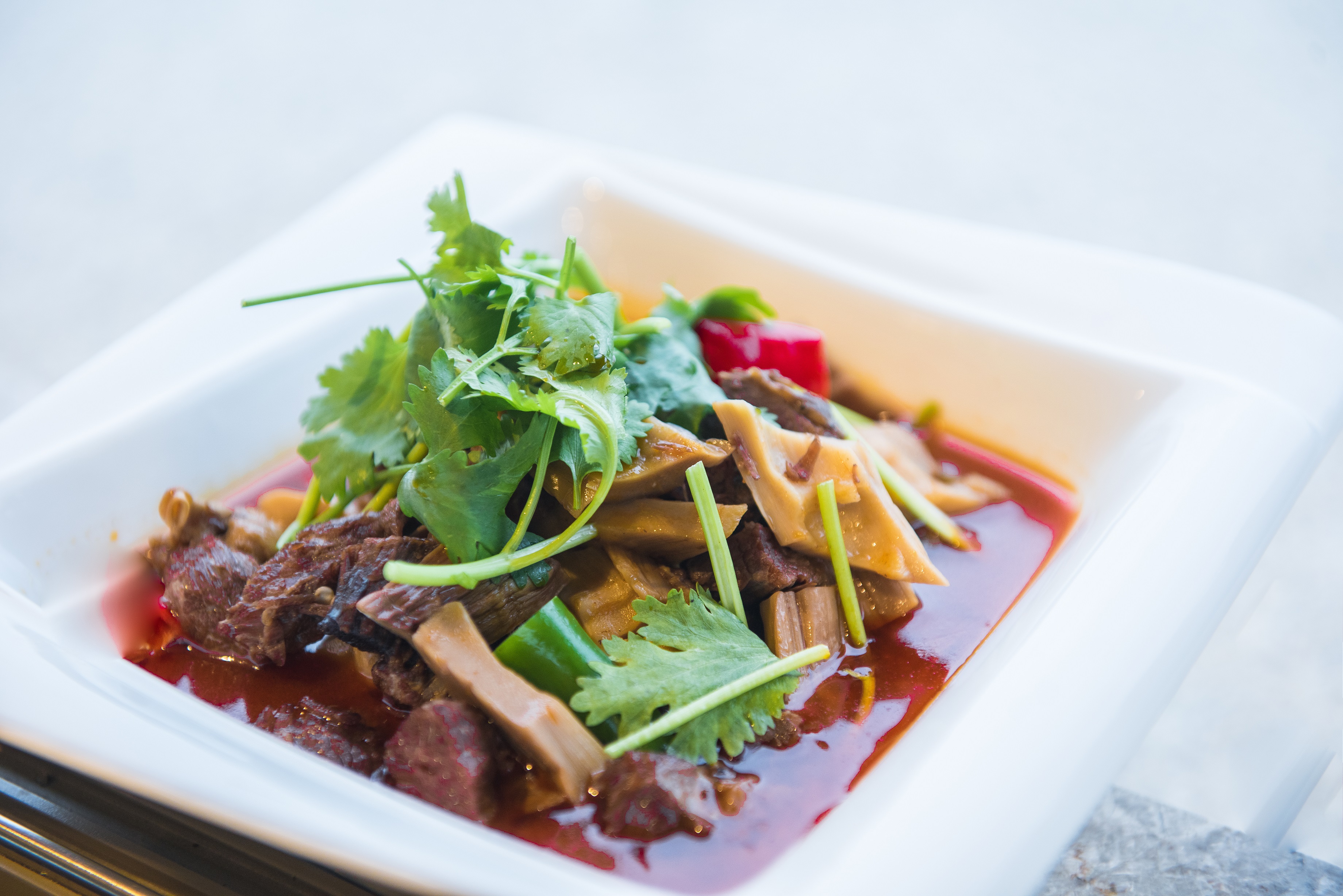 【麓熹小苑】中餐厅 笋子烧牛肉