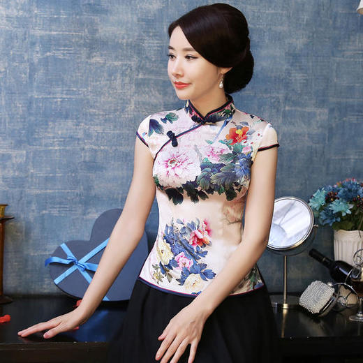 AN-61501夏新款复古牡丹真丝唐装旗袍上衣 商品图1