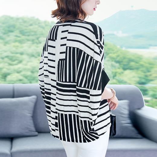 NYL-432505欧洲站 宽松不规则条纹t恤胖mm百搭棉麻时尚小衫 商品图2