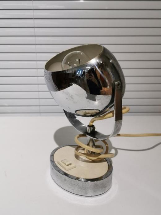 1970s银色太空感眼睛中古小台灯 商品图6