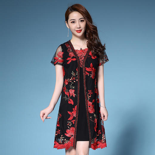 ZY-T0559新款网纱刺绣花烫钻妈妈装气质大码两件套 商品图2