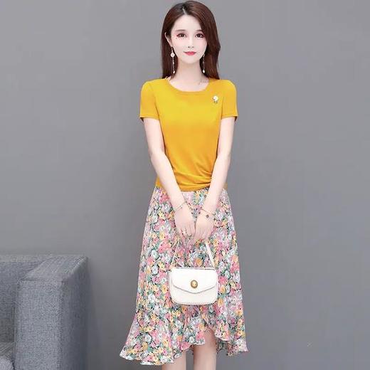 YWE-TYH206037阔太太气质修身两件套裙 商品图1