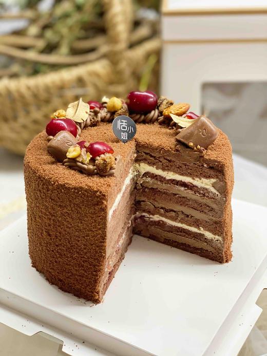 创意多层黑森林，传统黑森林的升级版，内在法芙娜巧克力碰撞上樱桃果茸夹心，完美的搭配经得起各种口味的挑剔 商品图11