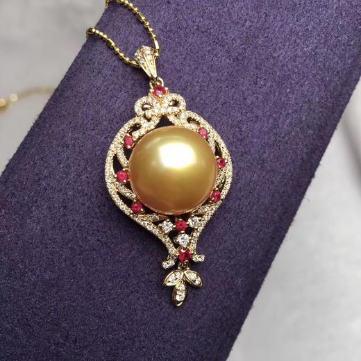 天然海水菲律宾金珠吊坠,12-13mm.18k金 伴钻石 红宝石花边镶嵌.