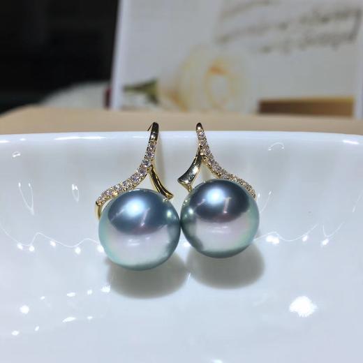 美色大溪地孔雀蓝色珍珠耳环1011mm镜面光泽极微瑕18k金厚金质感花式