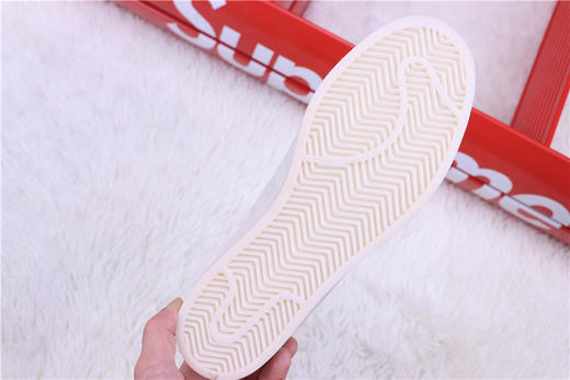 阿迪达斯/Adidas 阿迪三叶草贝壳头板鞋 米白色 货号： Adidas Originals携手品牌代言人陈奕迅，在SUPERSTAR鞋款五十周年之际 商品图4