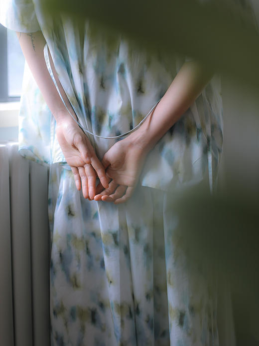 HIDEMI “我们做印花”无尽夏 印花长绒棉套装 可拆卸系带短袖衬衫/不对称半身裙 商品图8