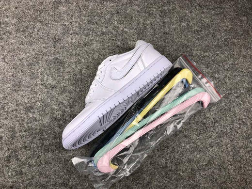原厂nikeaj1lowid低帮彩虹系列耐克钩子可换色情侣款