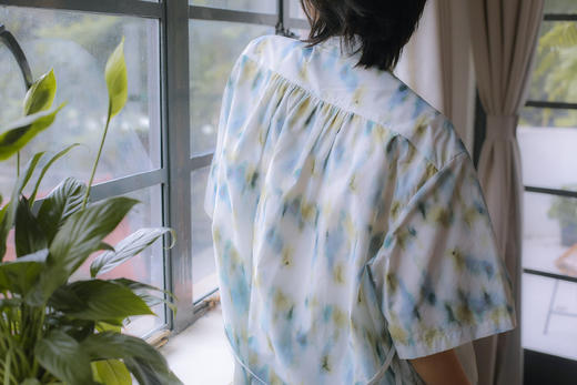 HIDEMI “我们做印花”无尽夏 印花长绒棉套装 可拆卸系带短袖衬衫/不对称半身裙 商品图3