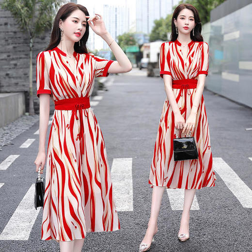 气质大方，修身显瘦减龄连衣裙HR-YIXG8069 商品图0