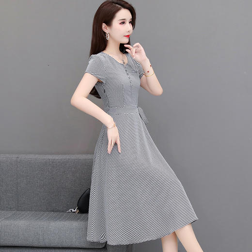 YWE-XYKL-02K格子中长款修身显瘦气质连衣裙 商品图3