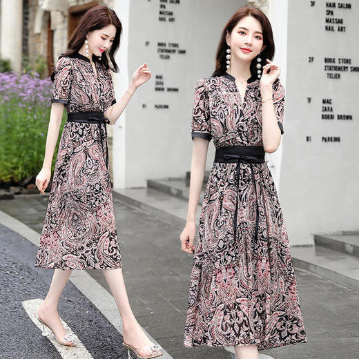 气质大方，修身显瘦减龄连衣裙HR-YIXG8069 商品图3