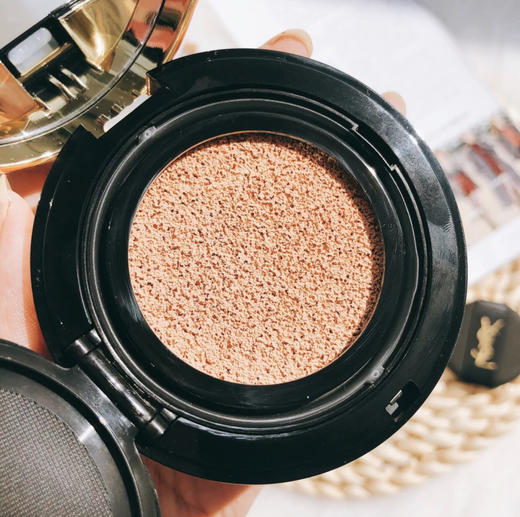 法国YSL羽毛皮革气垫BB霜 商品图3