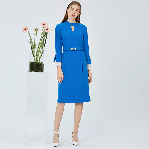 EITIE爱特爱秋季新款通勤挂脖V领显瘦收连衣裙C2007514 商品图1