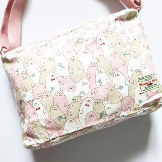 HUGOJIRO中号斜挎包POPOLO小海豹 商品图1