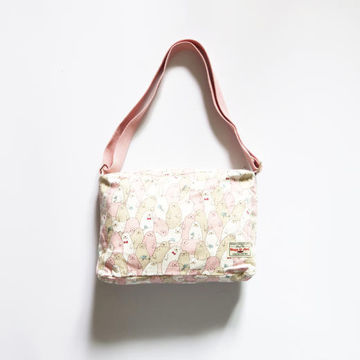 HUGOJIRO中号斜挎包POPOLO小海豹 商品图4