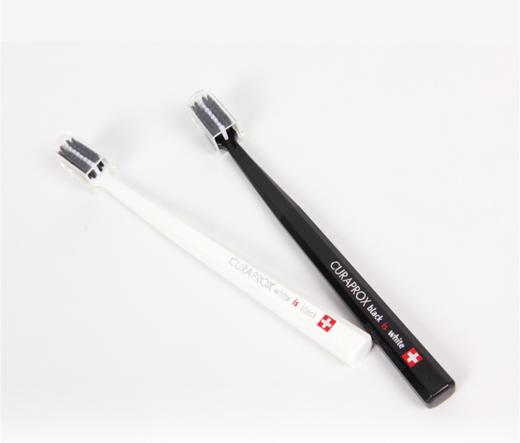 BIGBANG   [MOTTE] G-DRAGON TOOTHBRUSH SET牙刷 黑白套餐JPY带授权招加盟代理 商品图0