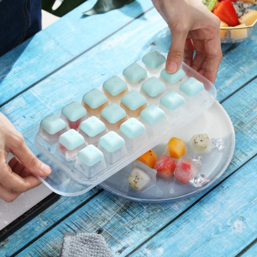 【冰块模具】创意食品级硅胶冰格 塑料带铲带盖易取冰块模具套装 商品图1