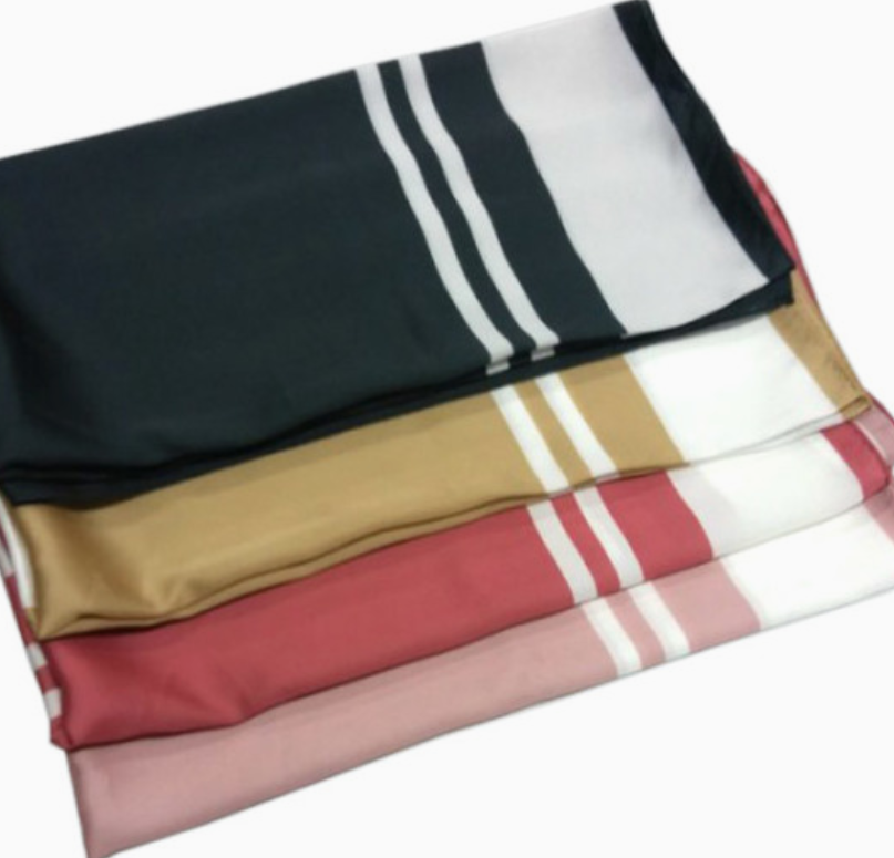 It. Color square scarf  彩色条纹方巾JPY带授权招加盟代理