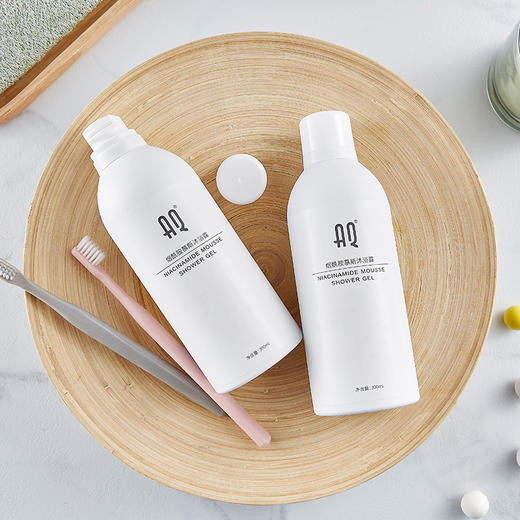 滋养亮白滋润保湿aq烟酰胺慕斯沐浴露云朵般慕斯泡沫spa级香氛温和