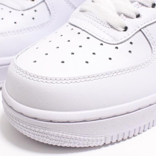 Nike AIR Force 1 Low Mickey Mouse 空军一号米老鼠  鞋款整体的设计颇为简约，白色鞋身的基础上加入类似手绘的米老鼠Logo 商品图8