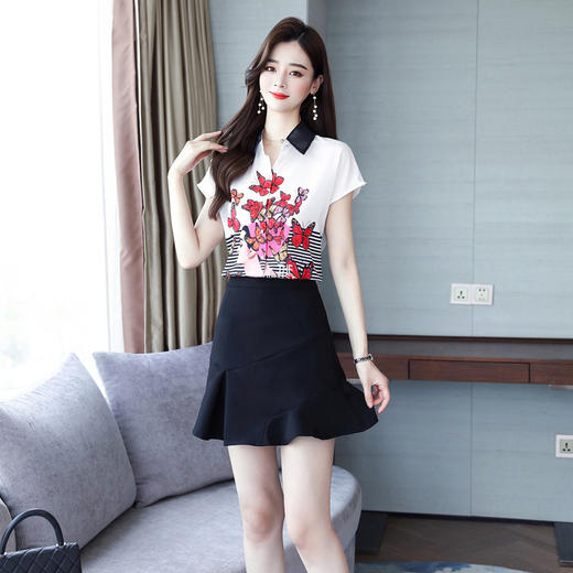 WZNH-JNFGN256-2夏季短袖气质优雅时尚潮流印花套装 商品图3