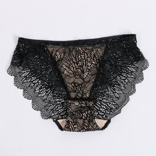 蕾丝柔软薄款微弹内衣套装 法式三角杯内衣套装，大面积蕾丝装饰 清仓不退不换 商品图2