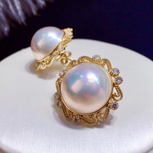 公主款蕾丝马贝耳钉白马贝1617mm带生长纹强炫彩虹光透点俏皮粉18k金