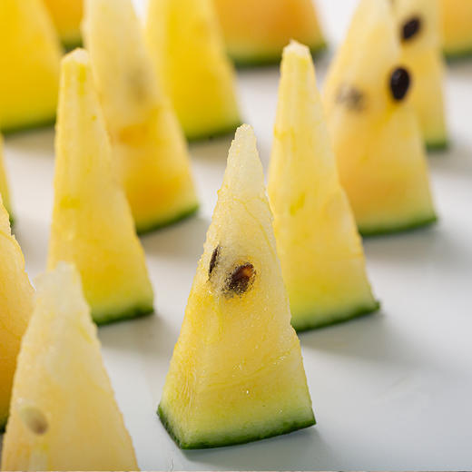 【冰淇淋西瓜】五天内发货 皮薄如纸味道甜美冰淇淋风味手撕西瓜个头