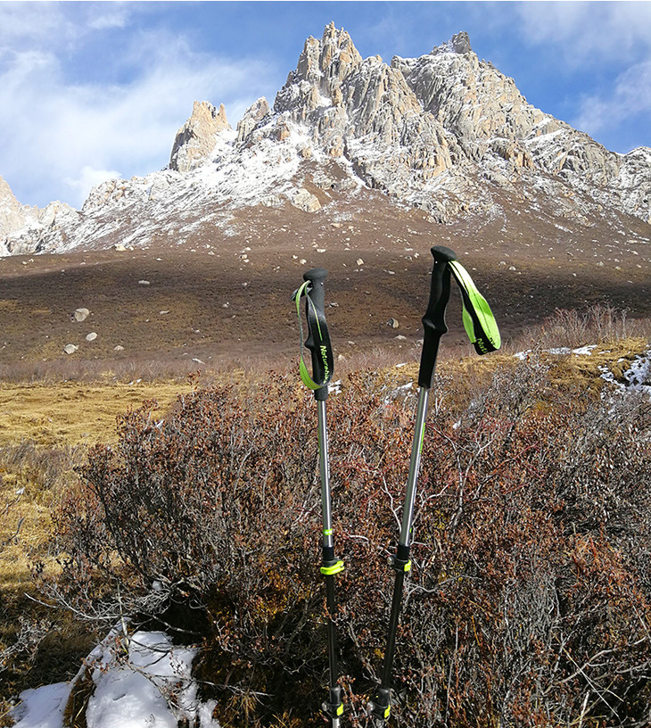 nh挪客 轻碳素登山杖 外锁伸缩碳纤维手杖徒步拐杖户外登山装备 nh17d
