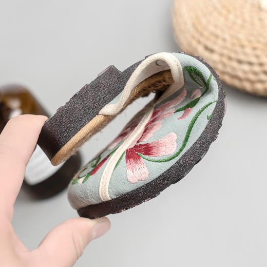 BYY-T16新款民族风拖鞋 汉服果冻底棉麻平跟绣花鞋 商品图3