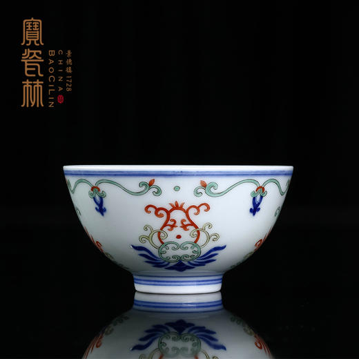 青花斗彩忍冬纹杯 商品图3