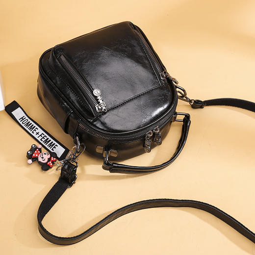 YL-7051新款软PU女包韩版复古宽肩带通勤三用斜挎包 商品图2