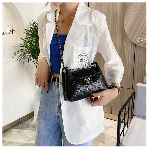 LZN18041新款小香风菱格链条包 商品图4