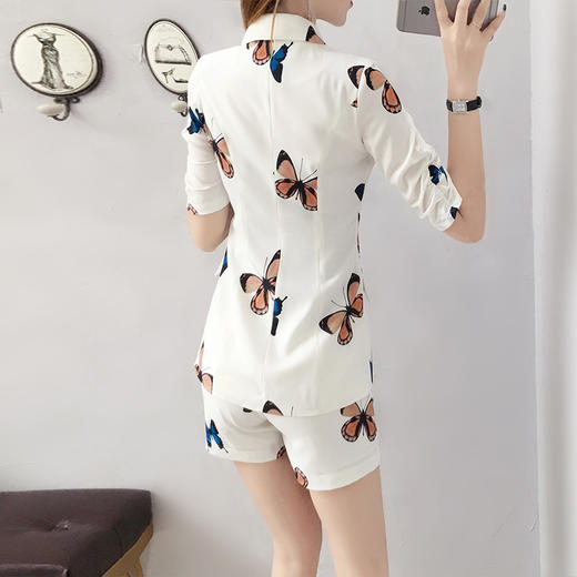 SWYC-蝴蝶印花小西服套装   2020新款韩版短裤洋气两件套 商品图2