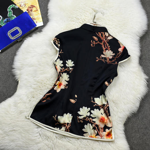 JC-32809真丝桑蚕丝印花旗袍复古上衣 商品图1