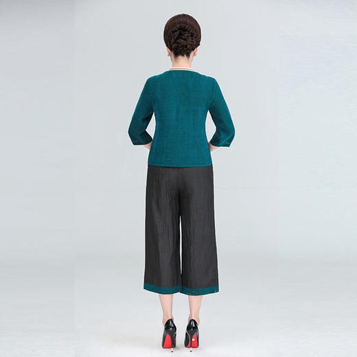 HCFS1805新款优雅气质桑蚕丝刺绣上衣阔腿裤两件套 商品图4